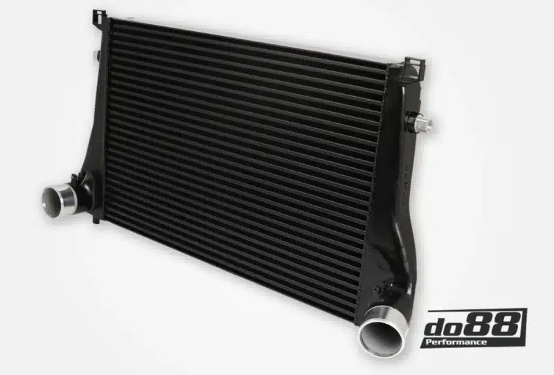 Intercooler D088 pour plate forme MQB et moteur 1.8/2.0 TSI pour VW , AUDI ,Seat , Skoda avec Durites noirs/rouges/bleus au choix – Image 4
